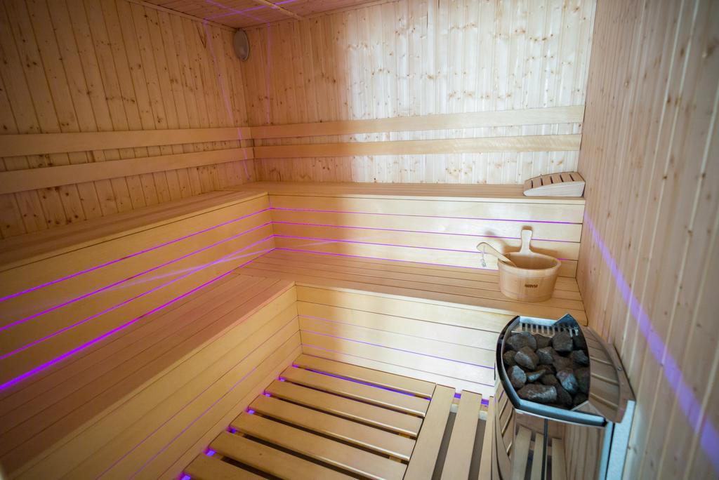 Pensiunea Royal Spa Karácsonkő Kültér fotó