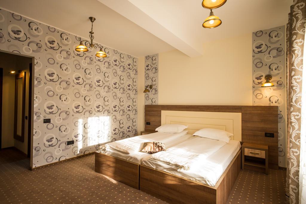 Pensiunea Royal Spa Karácsonkő Szoba fotó